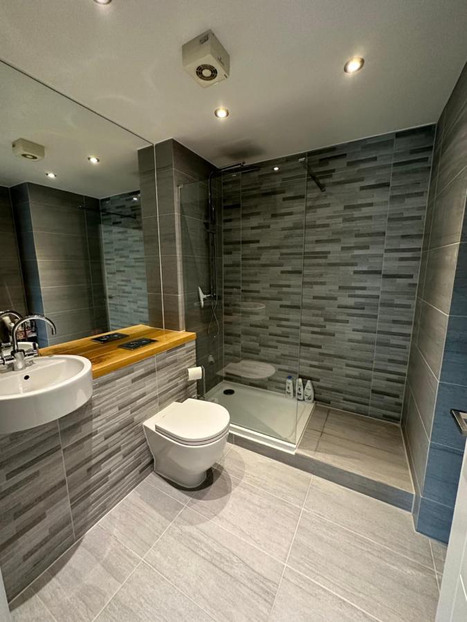 Bond Street Luxury Apartment *